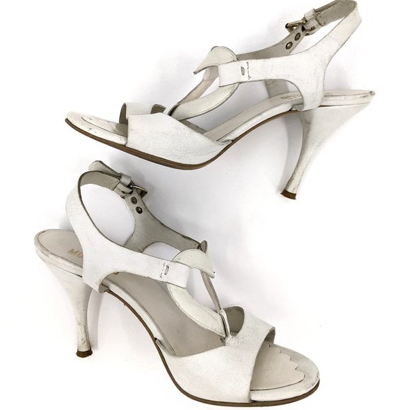 LOVE MOSCHINO Open Heart Heeled Sandals Pumps - Picture 5 of 7